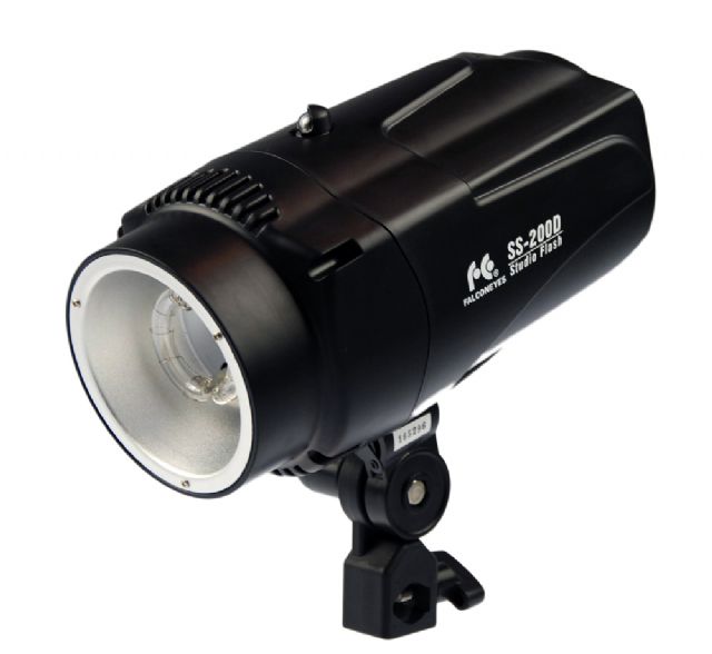 Falcon eyes studio flash ss-200d