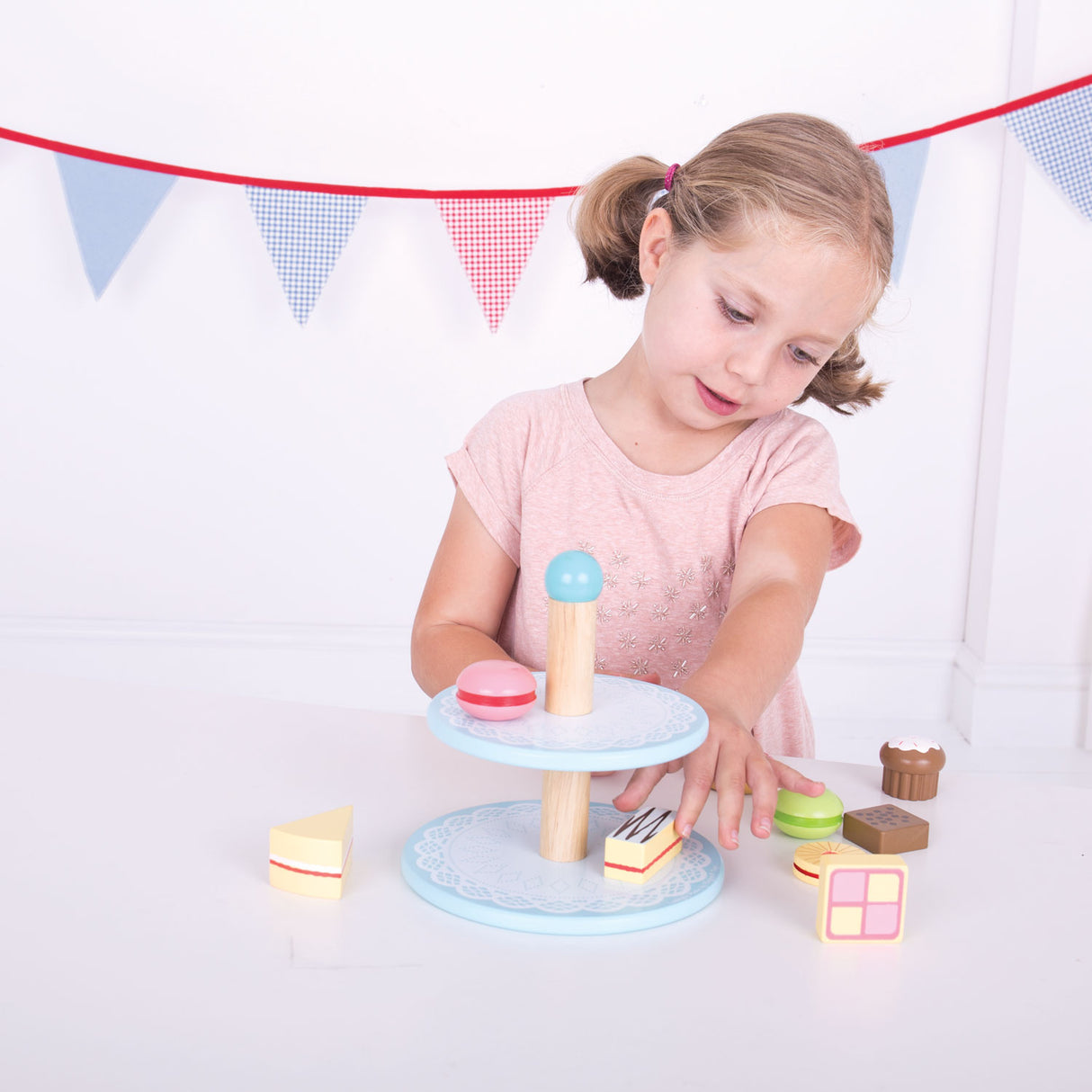 Bigjigs kagestand med cupcakes