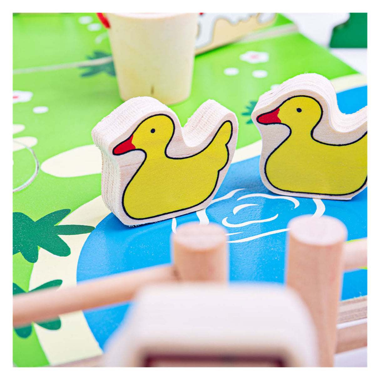 Bigjigs Wood Play Farm med tilbehør, 48dlg.
