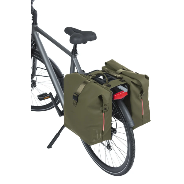 Basil dobbelt cykeltaske soho nordlicht mik 41 liter 15 x 31 x 38 cm - mosgrøn