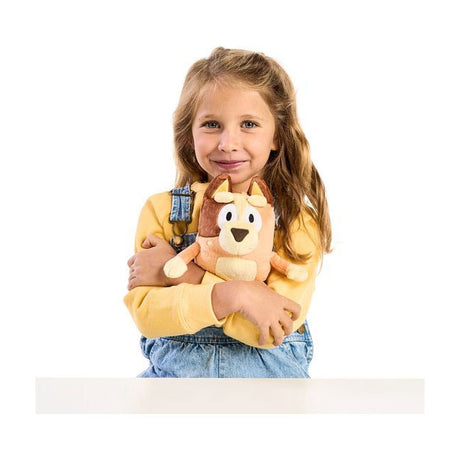 Elglegetøj Bluey Cuddle Plush - Mor Chilli