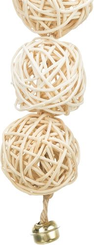 Trixie 3 Rattan Balls With Bell Aan Rope Natural