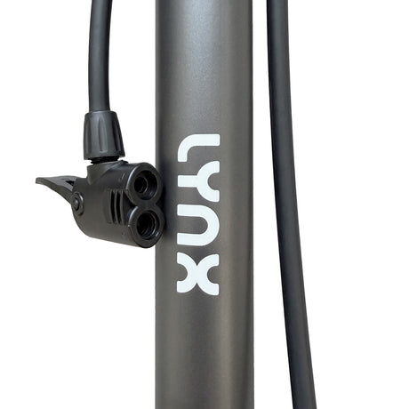 Lynx cykelpumpe med manometer sort