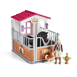 Schleich hesteklub - legefigursæt - hestestald med hestekølle tori prinsesse - børnelegetøj til drenge og piger - 5 til 12 år - 14 dele - 42437