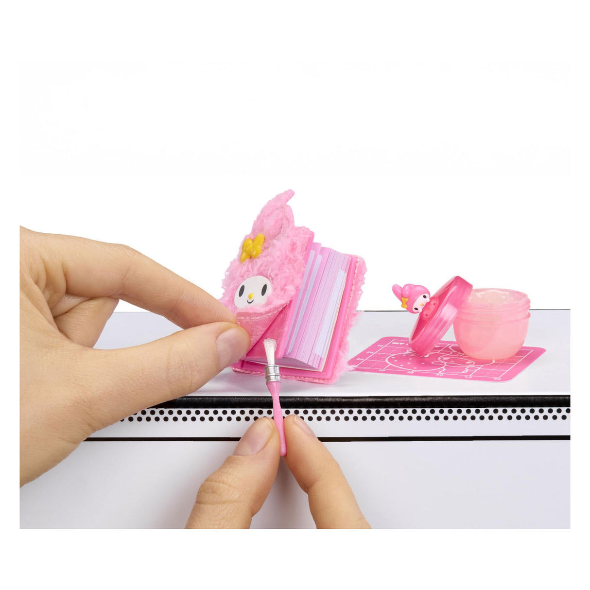 Miniverse gør det gør det mini hello kitty og venner serie 3 - håndværkssæt - lav sanrio miniaturer