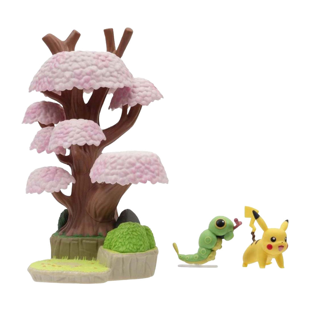Jazwares Pokémon Environment Figursæt - Caterpie Pikachu