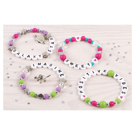 Make it real - diy blokletter sieradenset - maak 4 unieke armbanden met letters