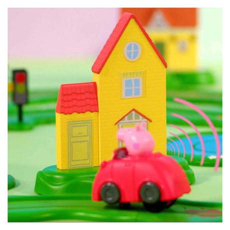 Spectron peppa pig suser rundt - Peppas lille røde bil