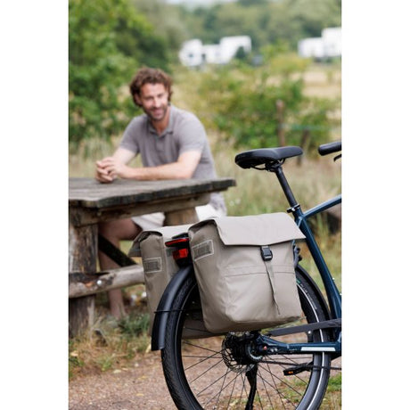Burgers - new looxs new looxs ® leeds double mik 2.0 - dubbele fietstas – past op mik bagagedragers – gerecycled materiaal - geschikt voor elektrische fietsen – 38 liter - taupe