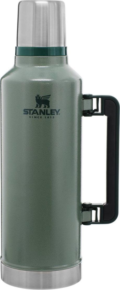 Stanley klassiske legendariske termokande 2,3 l - holder sig varm i 45 timer, kold i 2 dage - lækagesikker - tåler opvaskemaskine - BPA-fri - til kaffe, te og mere - termokande i rustfrit stål - hammertone grøn