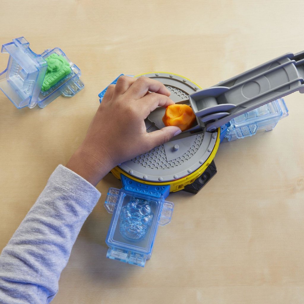 Play-doh marvel hulk smash squish legesæt - 4 lerpotter
