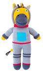 Hyggestrikket giraf spaceman 36 cm (2
