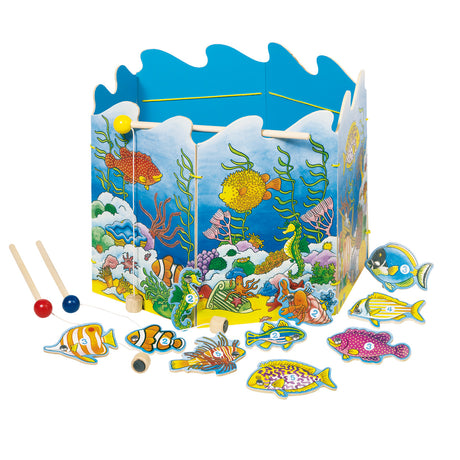 Goki fiskespil diam.30cm, 19-delt, med 2 fiskestænger med magnet, træ, 3+