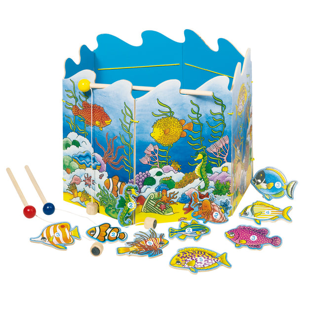 Goki fiskespil diam.30cm, 19-delt, med 2 fiskestænger med magnet, træ, 3+