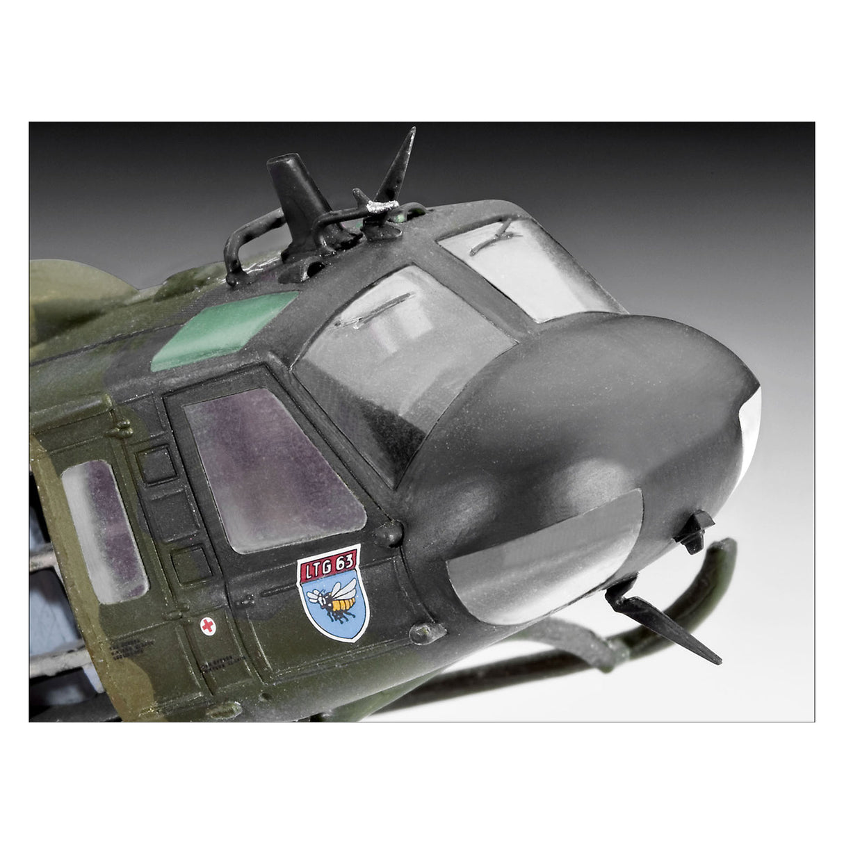 Revell modelsæt militærkøretøjer - 04444 bell uh-1d - sar plastic - 1:72 - modelfremstilling