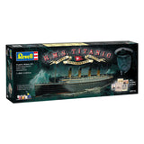 Revell Gift satte 100 år Titanic