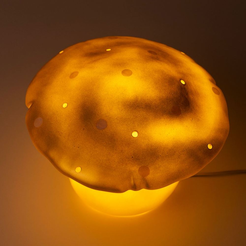 Egmont lampe champignon guld + lysdæmper.