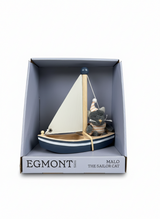 Egmont malo katten i en båd. 18x18x8