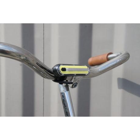 Urbanproof voorlicht genopladelig ultra lys