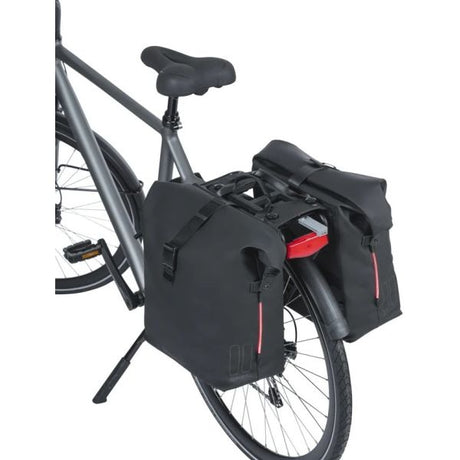 Basil dobbelt cykeltaske soho nordlicht mik 41 liter - sort