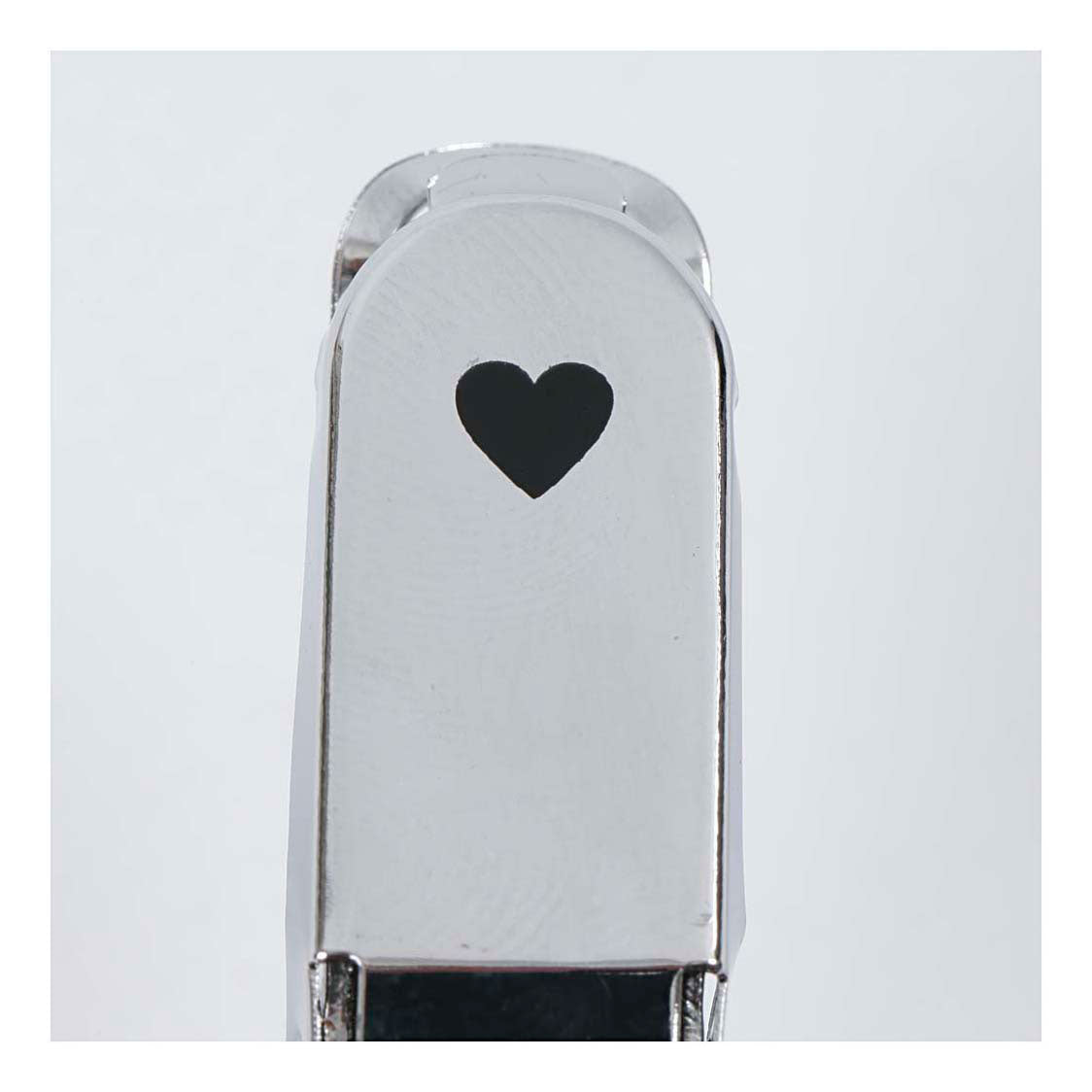 Creativ virksomhed https: www.cchobby.nl fiskars-hand punch-heart-hole str.-5-mm-1-piece