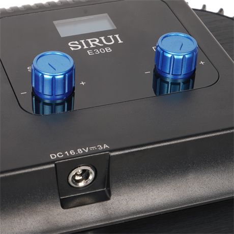 Sirui tofarvet LED videopanel E30B