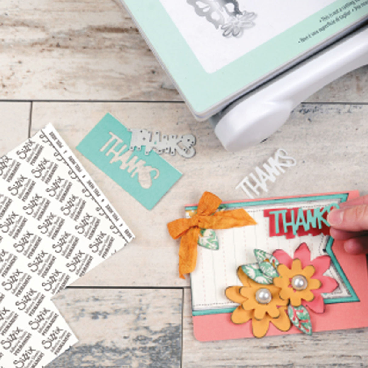 Sizzix • selvklæbende plader 15x15cm