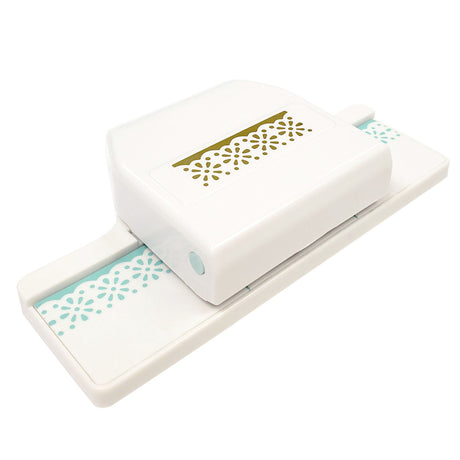 We r makers • edge punch scalloped daisy