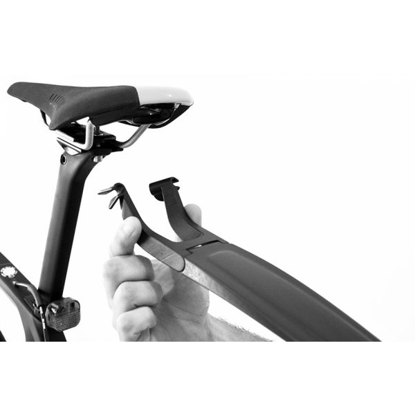Polisport bageste fender s-mudder kort på Saddle Bridge 16-29