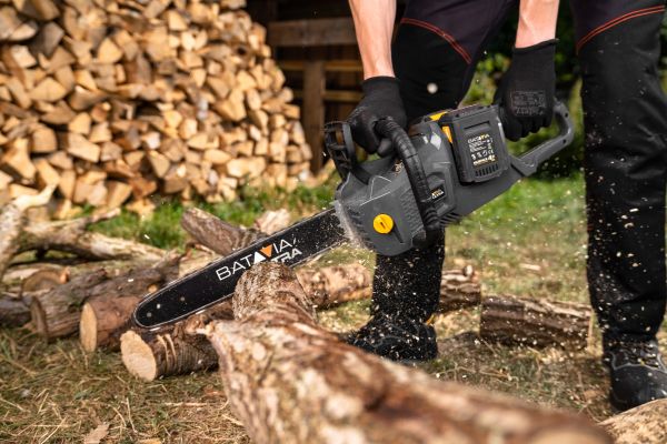 Batavia produkter motorsav børsteløs 2x18v maxxpack krop