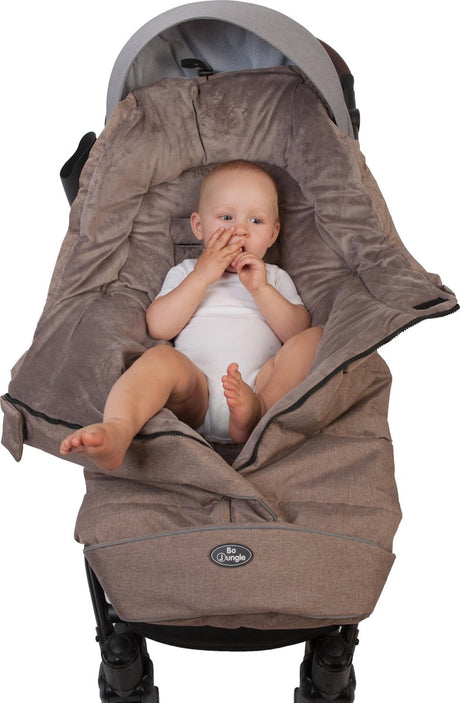 Bo jungle - fodpose buggy universal - vandafvisende - vindafvisende - fleeceforing - vinter - med hætte - vaskbar - skridsikker bund - klapvogn - velegnet til 5-punktssele - termofoormuff universal beige