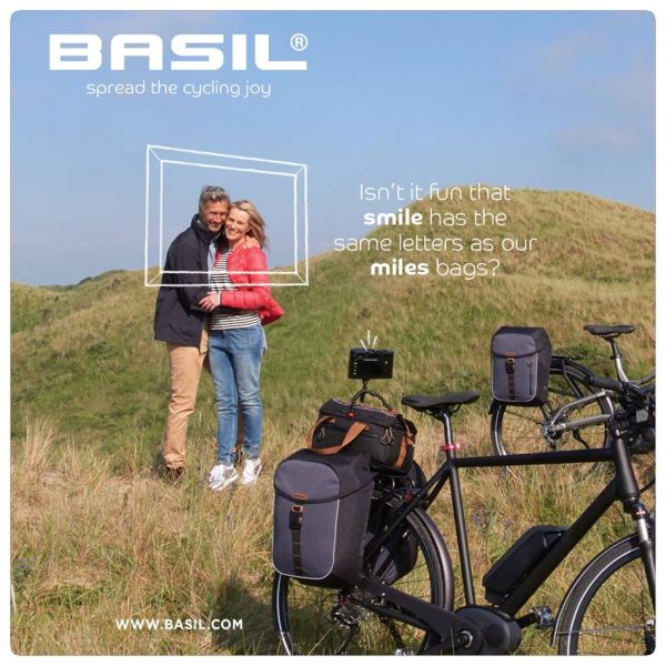 Basilikum miles dobbelt cykelpose, vandtæt, universal brosystem, 34L, sort antracit
