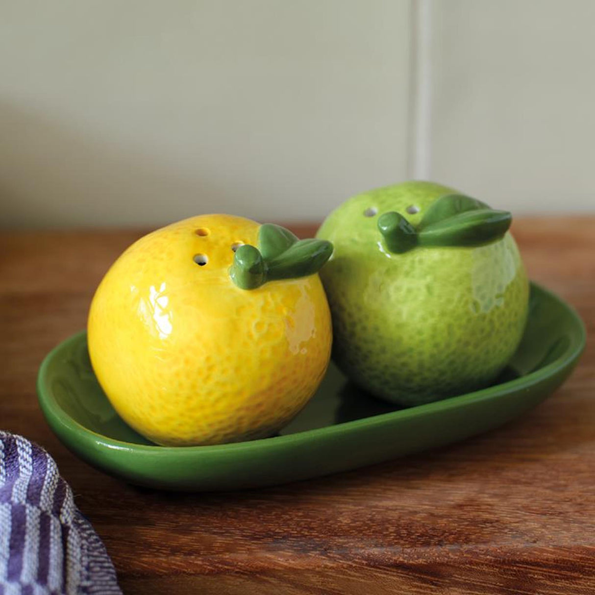 Decoris salt og peber shakers citron på skala