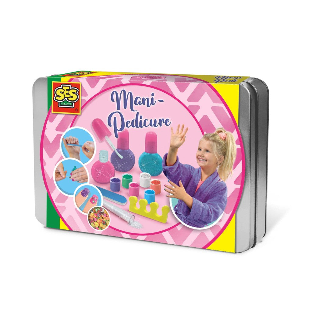 Ses kreativ manicure og pedicure