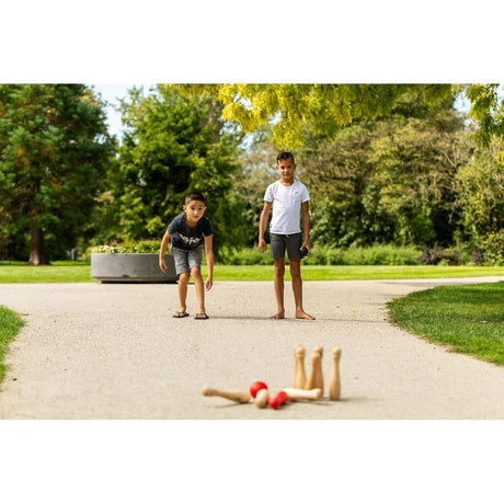 Udendørs legehave bowlingtræ