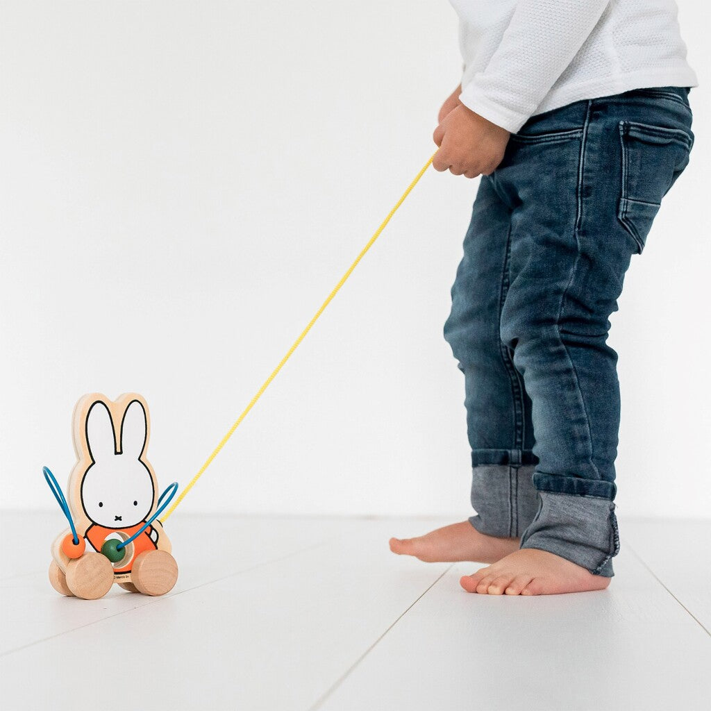 Miffy trætrækfigur med perler