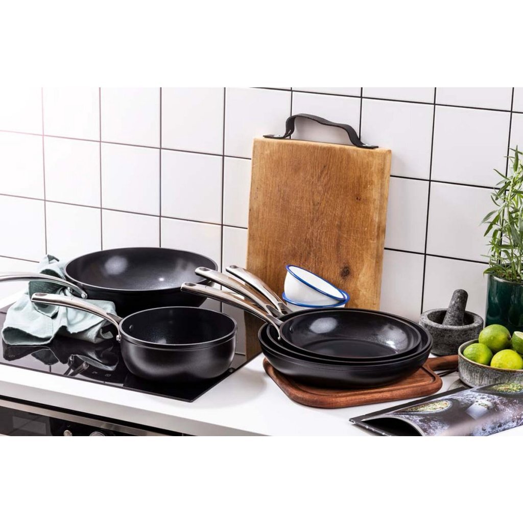 Bk superior keramisk stegepande 30 cm sort