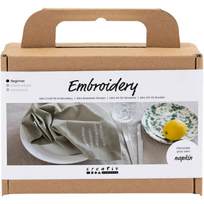 Kreativ virksomhed https: www.cchobby.nl mini-hobbyset-embroidery-napkin-dusty-green-1-box