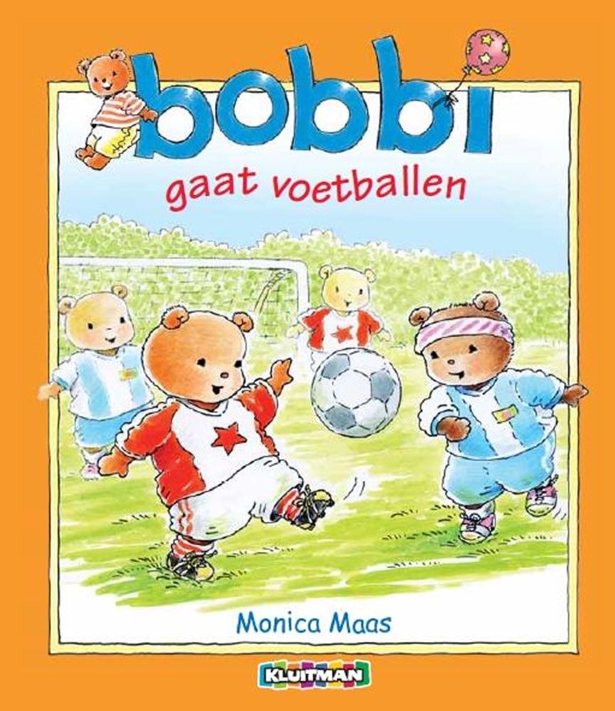 Kluitman Bobbi Publishers spiller fodbold