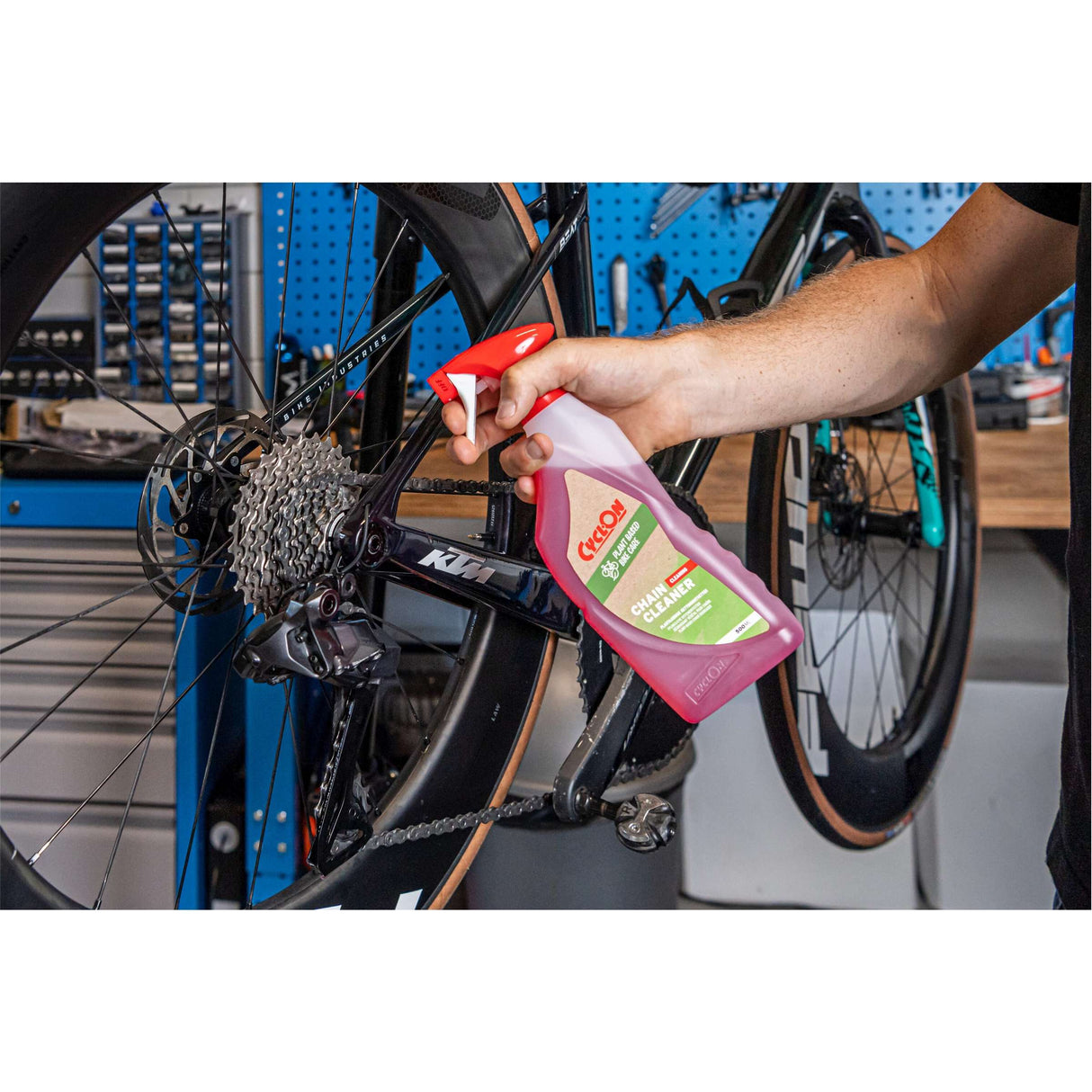 Cyclon Chain Cleaner Plant Based SPROEIFLES 500 ml