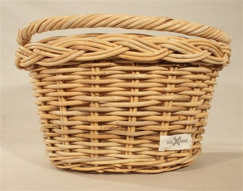 Pit wicker styringskurv omkring stor overflade naturlig