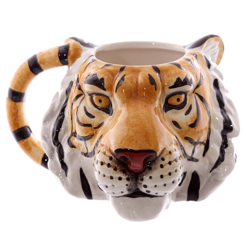 Tigerformet krus i keramik