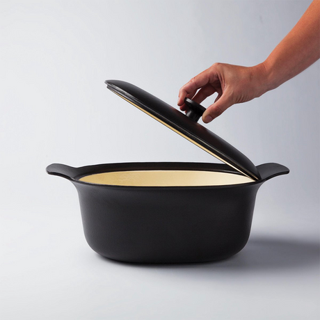 Berghoff ron kookpot ovaal met deksel gietijzer zwart 28x22cm