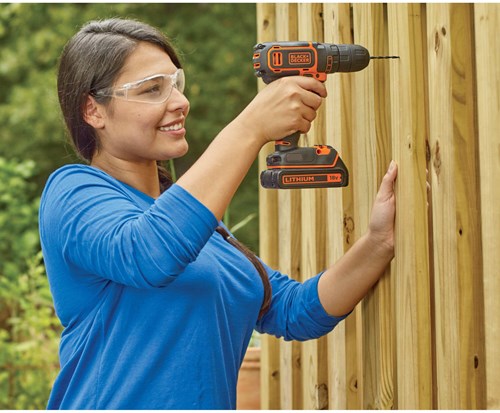 Black+decker bdcdc18 18v 1.5ah skruetrækker - 1 speed | 1x 18v 1,5ah batteri + 200ma oplader - bdcdc18-qw