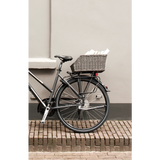 Basil Cento Rattan Look - Bicycle Basket - På bagsiden - Brun