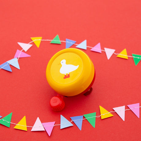 Widek b.v. widek kinderbel explorer sleepy duck rood geel op kaart