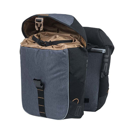 Basil Miles Double Bag - Dobbelt cykelpose, unisex, sporty, 34L, vandtæt, sort