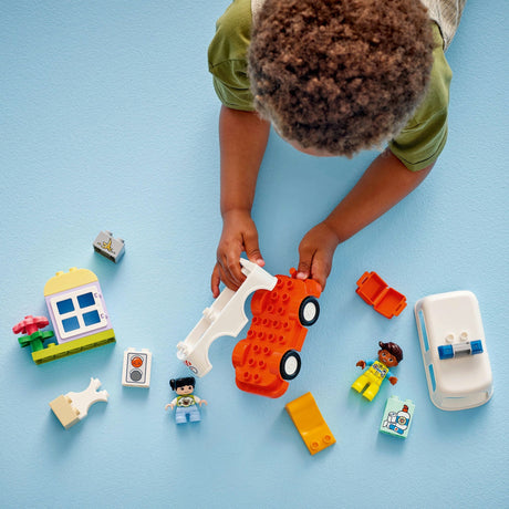 Lego Duplo Town 10447 ambulance med chauffør