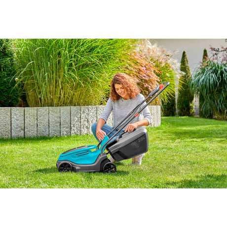 Gardena powermax 30 18v p4a læs plæneklipper batteri inkl. lader 18 v klippebredde max. 300 mm
