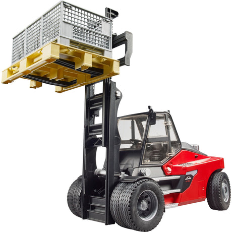 Bruder Linde HT160 gaffeltruck - med palle og 3 kasser - 16 tons lastekapacitet